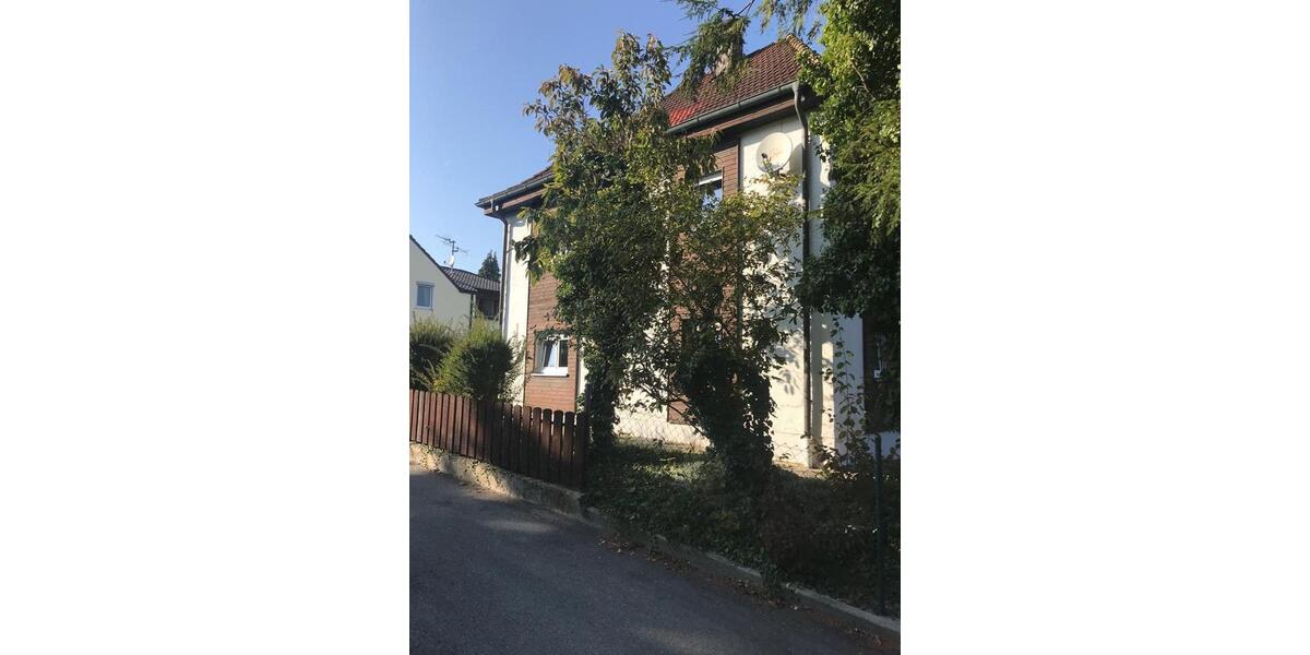 Einfamilienhaus Simbach - 5 Zimmer, 150 m&sup2;, 1.000&euro; | Angebot:25239390