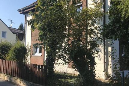 Haus Simbach - 5 Zimmer, 150 m&sup2;, 1.000&euro; | Angebot:25239390