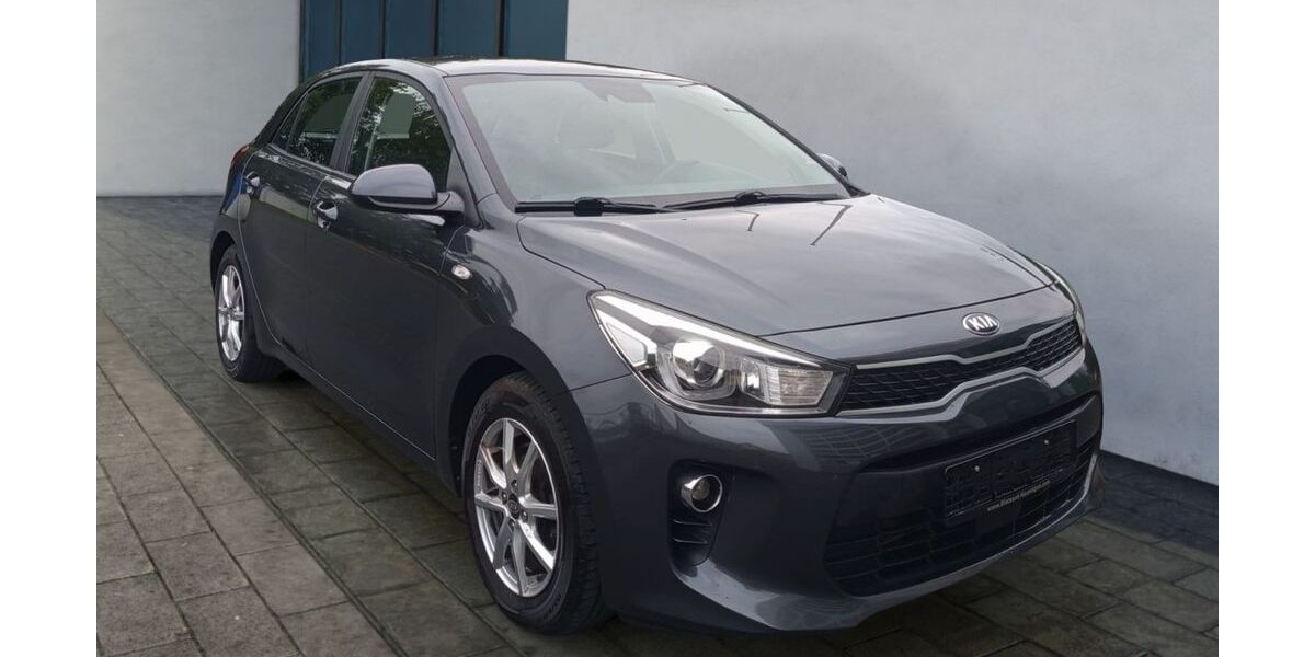 Kia Rio 130.000 km 6.500 &euro; Leimbach 36433