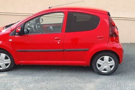 Peugeot 107 43.836 km 3.690 &euro; Plauen 08523