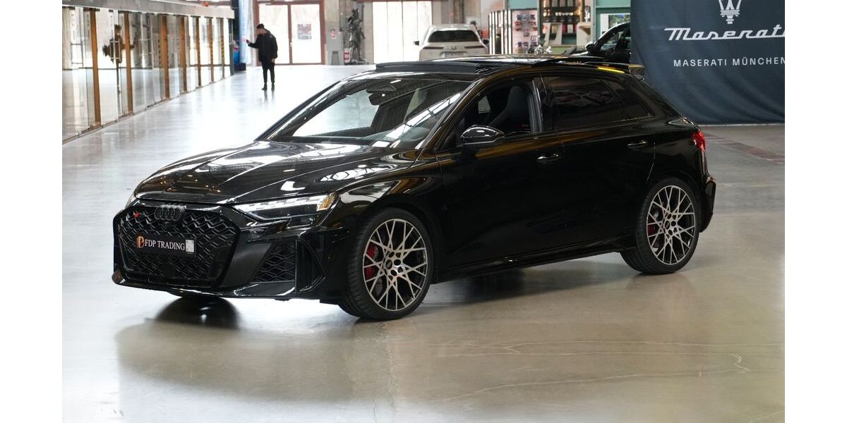 Audi RS3 1.001 km 68.290 &euro; München 80939