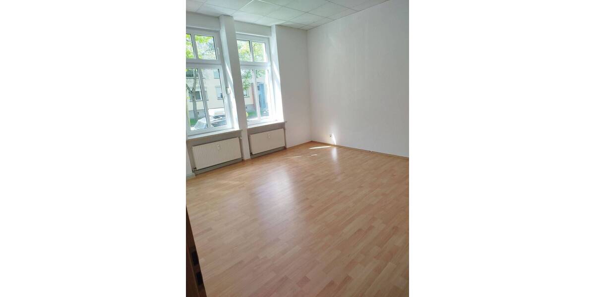 Etagenwohnung Dessau-Roßlau Innenstadt - 2 Zimmer, 70 m&sup2;, 375&euro; | Angebot:26376607
