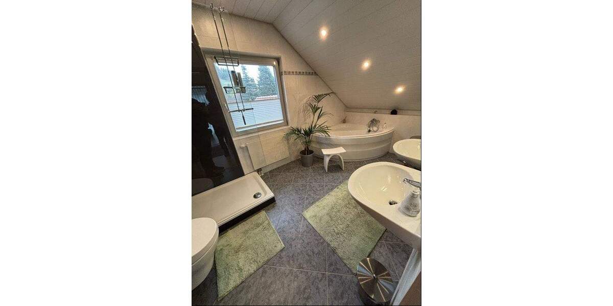 Einfamilienhaus Gengenbach - 4 Zimmer, 130 m&sup2;, 1.450&euro; | Angebot:25336194