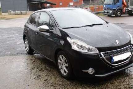 Peugeot 208 197.000 km 4.650 &euro; Ibbenbueren 49477