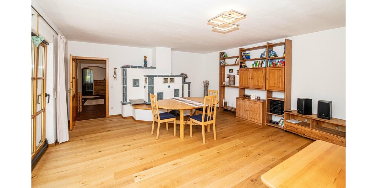 Top gepflegtes Ein- bis Zweifamilienhaus im Landhausstil in absolut ruhiger Lage - Einfamilienhaus Willmering / Geigen Geigen | Angebot:24605759
