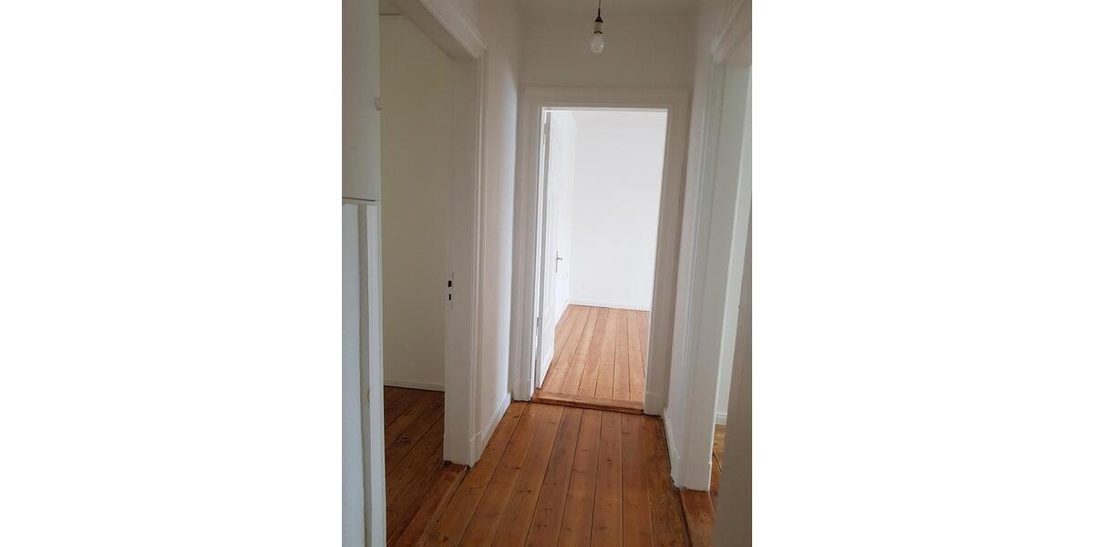Dachgeschoßwohnung Flensburg Altstadt - 3 Zimmer, 66 m&sup2;, 670&euro; | Angebot:25377807