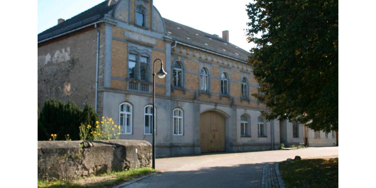 Villa Röderland - 10 Zimmer, 500 m&sup2;, 128.000&euro; | Angebot:26994946