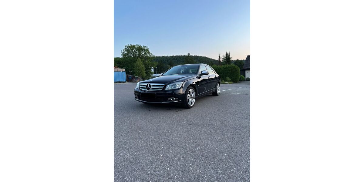 Mercedes-Benz C 320 180.000 km 8.250 € Pfaffenhofen an der Roth 89284