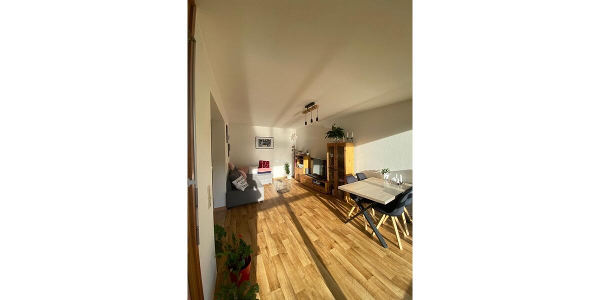 Toplage: 2-Zimmer-Wohnung mit Terrasse und Stellplatz 2 zimmer