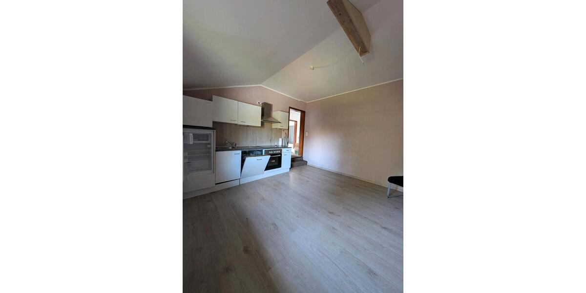 Etagenwohnung Burg (Dithmarschen) - 3 Zimmer, 87 m&sup2;, 690&euro; | Angebot:26409806