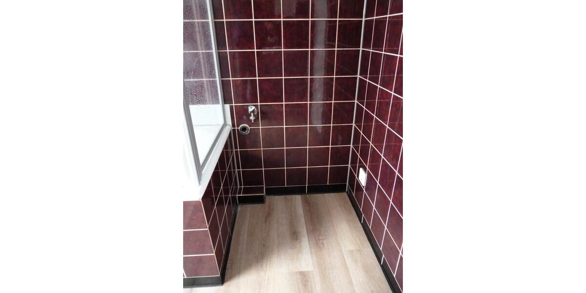 Etagenwohnung Bremerhaven Lehe - 2 Zimmer, 70 m&sup2;, 500&euro; | Angebot:26403158