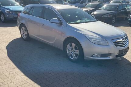 Opel Insignia 182.000 km 2.999 &euro; Hamburg 21107
