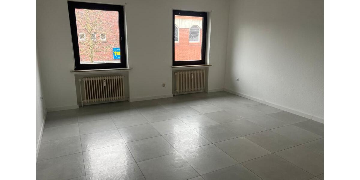 Etagenwohnung Nordenham - 4 Zimmer, 102 m&sup2;, 600&euro; | Angebot:25641830