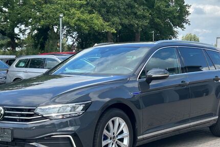 VW Passat 126.955 km 17.980 € Neumünster 24537