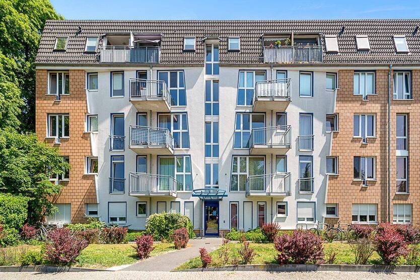 Eine sichere Entscheidung. Moderne Eigentumswohnung, sehr gute Lage, Balkon, Einbauküche.