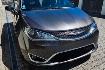 Chrysler Pacifica 92.000 km 17.999 &euro; Gaildorf 74405