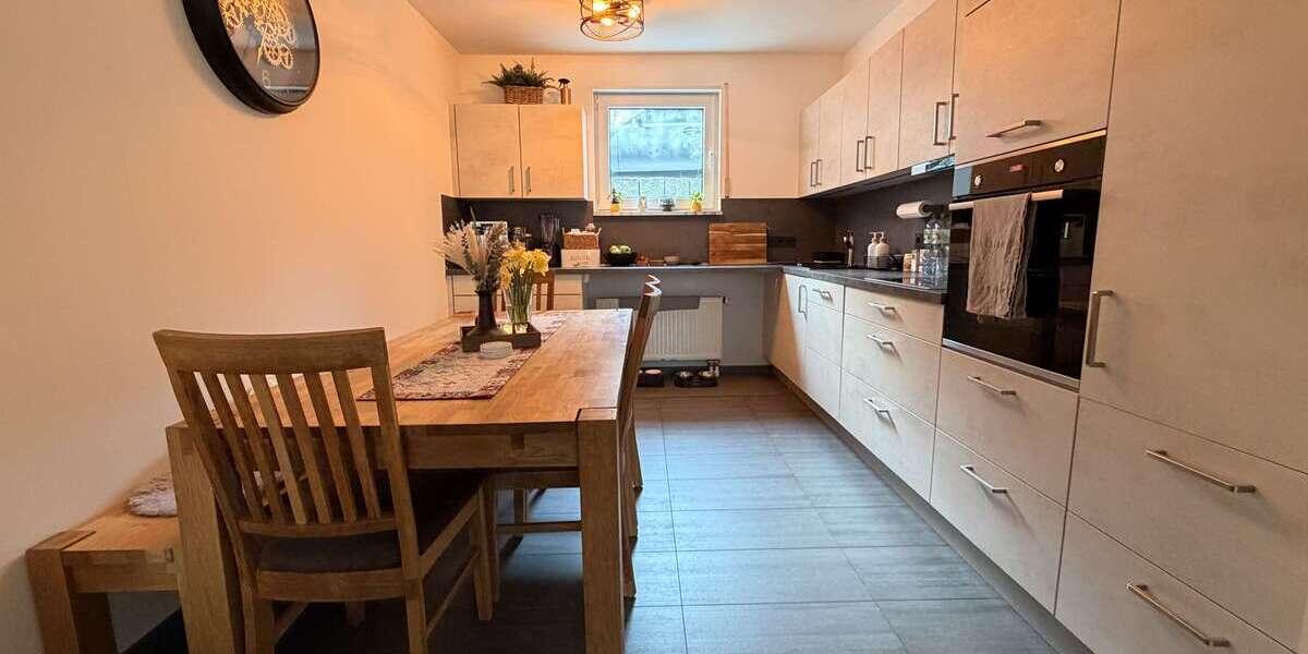 Haus zum Kaufen in Hennef 449.000 € 131 m² 4 zimmer