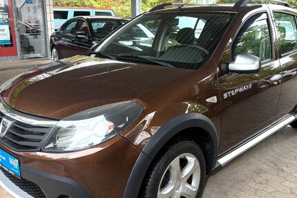 Dacia Sandero 107.122 km 5.690 &euro; Königslutter 38154