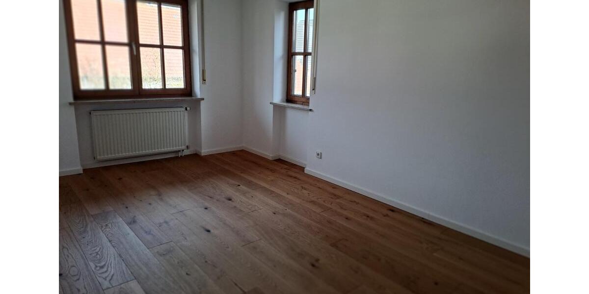 Reihenhaus Meitingen - 4.5 Zimmer, 130 m&sup2;, 1.670&euro; | Angebot:25831966