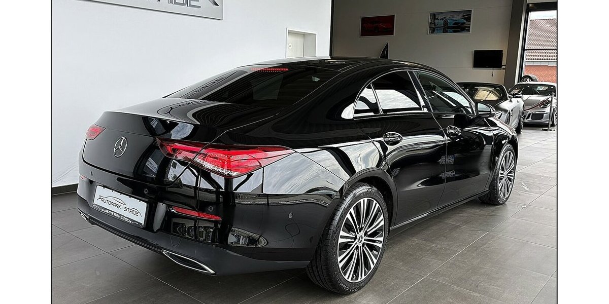 Mercedes-Benz CLA 200 d Limo LED Kamera Leder Assist. Ambient 215.000 km 19.499 &euro; Stade 21682