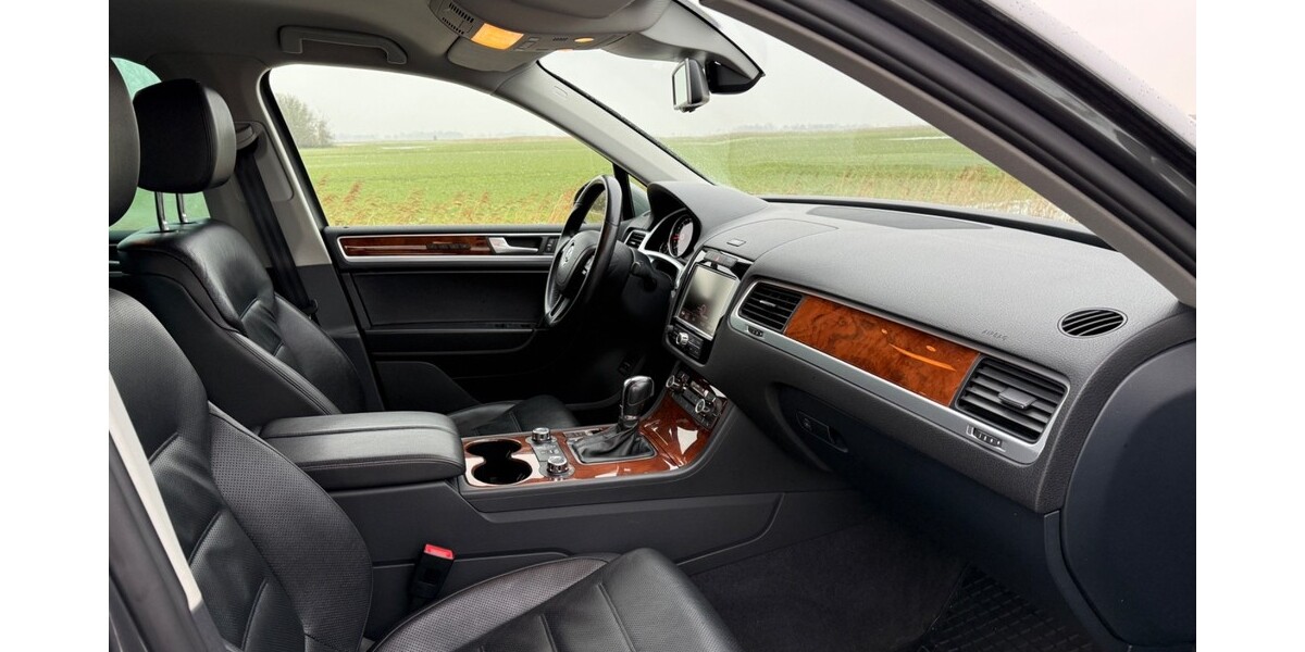 VW Touareg 168.000 km 17.999 &euro; Oldenswort 25870