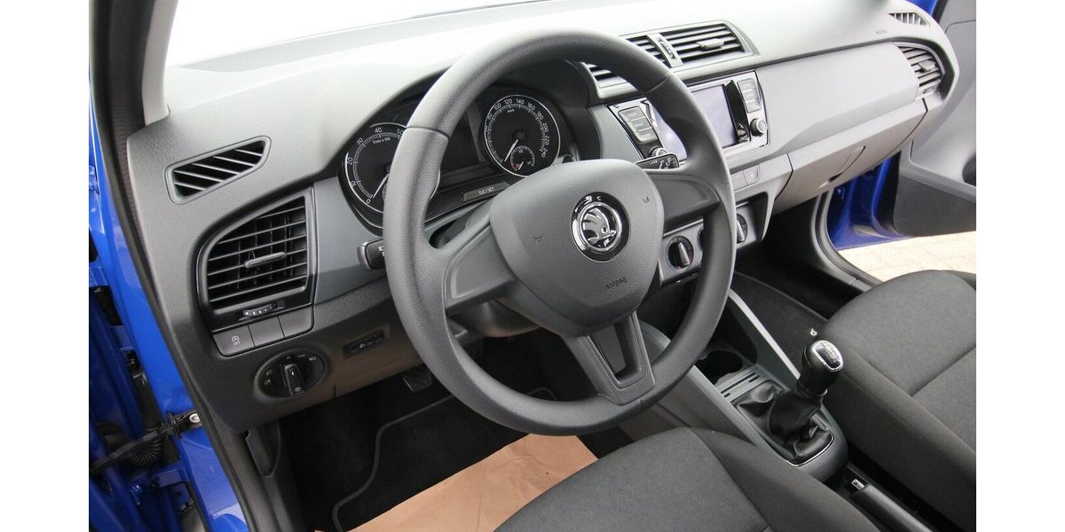 Skoda Fabia 1.0 MPI Cool Plus KLIMA+SITZHEIZUNG 130.693 km 7.900 &euro; Hagenow 19230