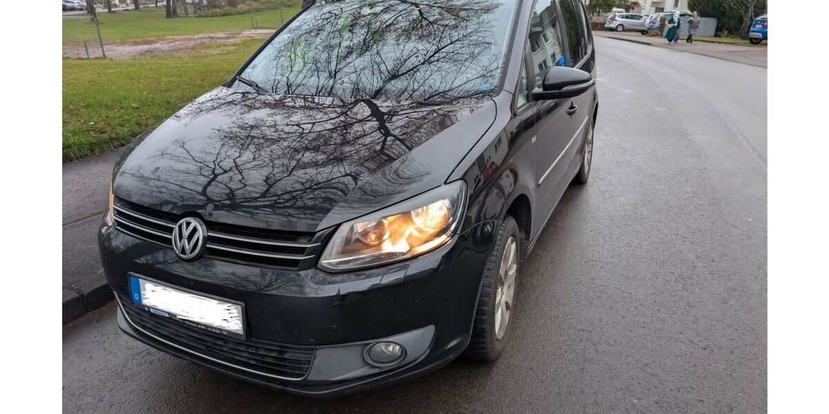 VW Touran 300.000 km 2.000 &euro; Leinfelden 70771