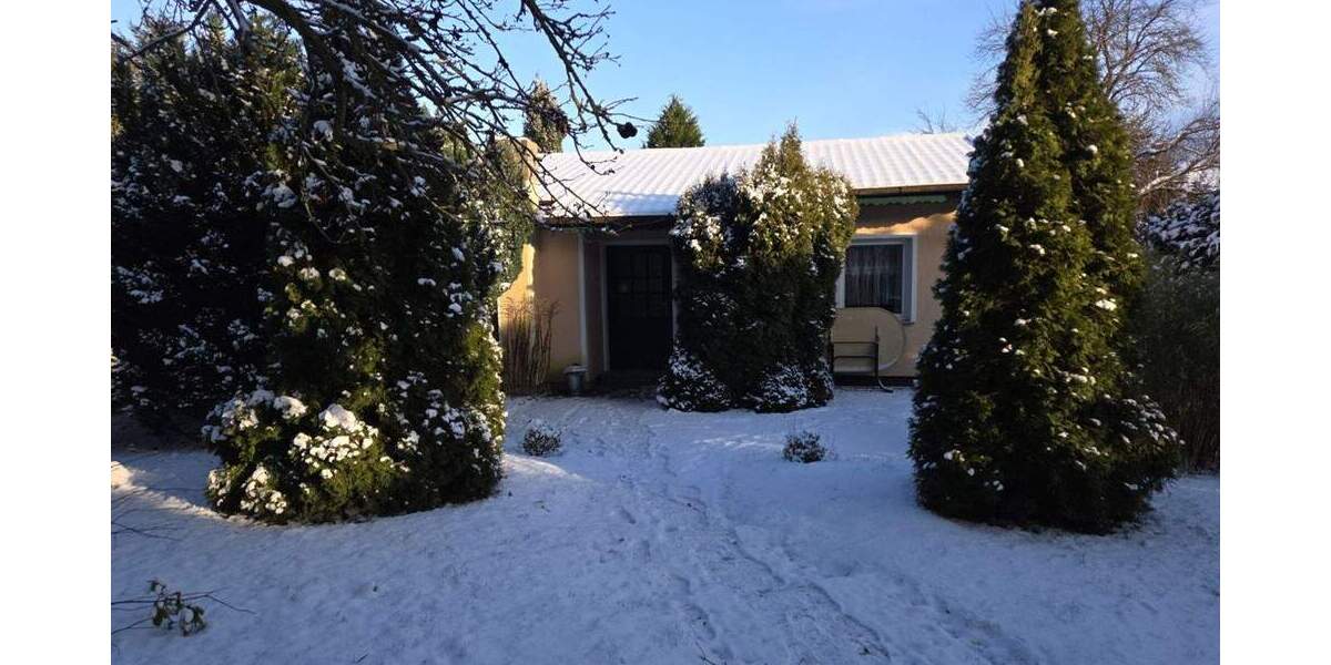 DHH - Haus auf super Grundstück - inkl. Ferienbungalow - ruhige und beliebte Lage 4 zimmer