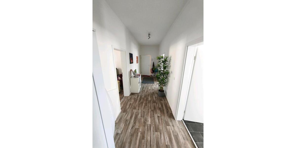 Etagenwohnung Königslutter am Elm - 5 Zimmer, 124 m&sup2;, 980&euro; | Angebot:25255396