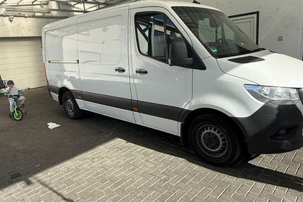 Mercedes-Benz Sprinter 218.000 km 15.990 &euro; Hanau 63452
