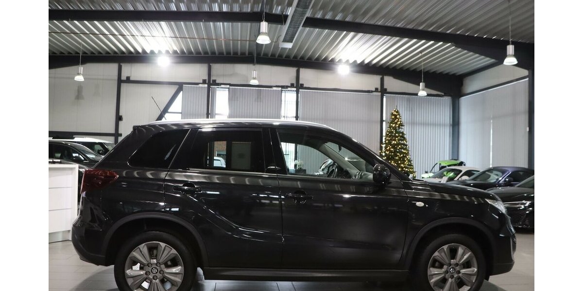Suzuki Vitara 1.0 CLUB / NAVI+KAMERA, KLIMAAUTOMATIK 62.000 km 12.777 &euro; Hamm 59077