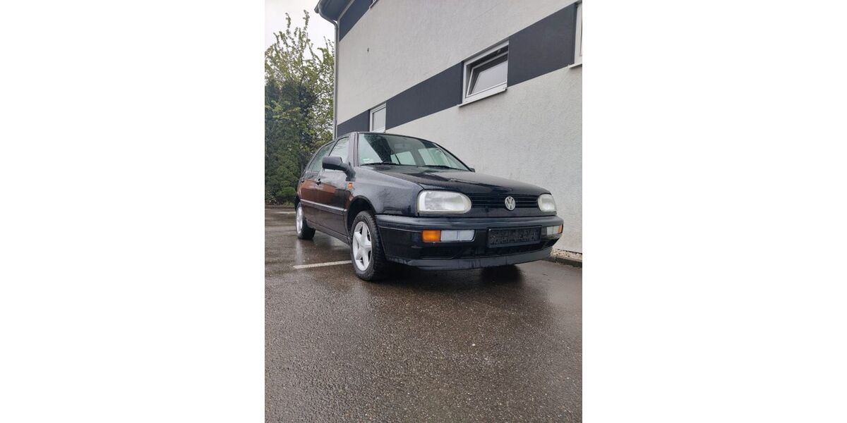 VW Golf 120.700 km 1.800 &euro; Bad Boll 73087