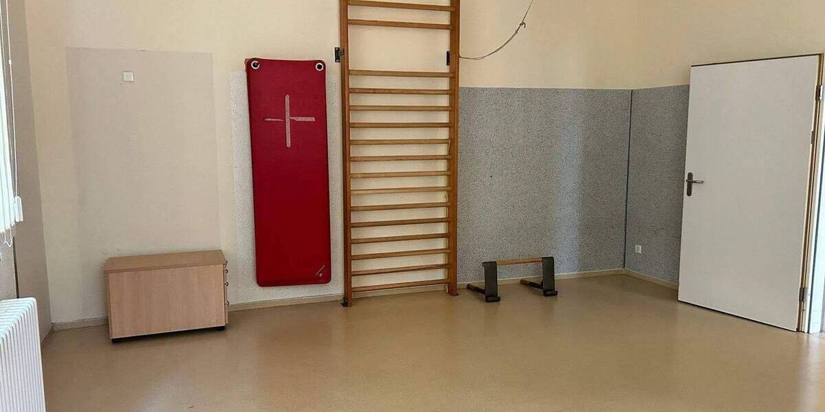 Gewerbeobjekt Riesa Gröba - 1 Zimmer, 425 m&sup2;, 380.000&euro; | Angebot:26852245