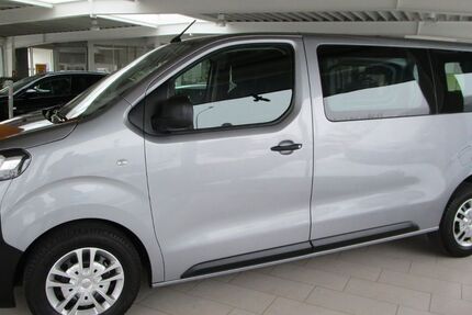 Opel Vivaro 117.500 km 16.970 &euro; Artern 06556