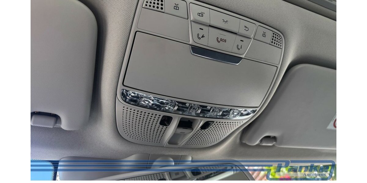 Mercedes-Benz C 180 CGI Lim. Aut.*SchiebD*HUD*LED*PDC*Memo*SH 50.435 km 17.990 &euro; Berlin 13187