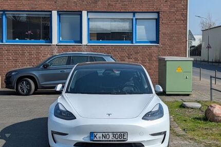 Tesla Model 3 138.900 km 27.100 &euro; Köln 50999