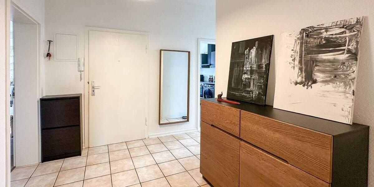Etagenwohnung Düsseldorf Grafenberg - 3 Zimmer, 100 m&sup2;, 1.300&euro; | Angebot:25471853