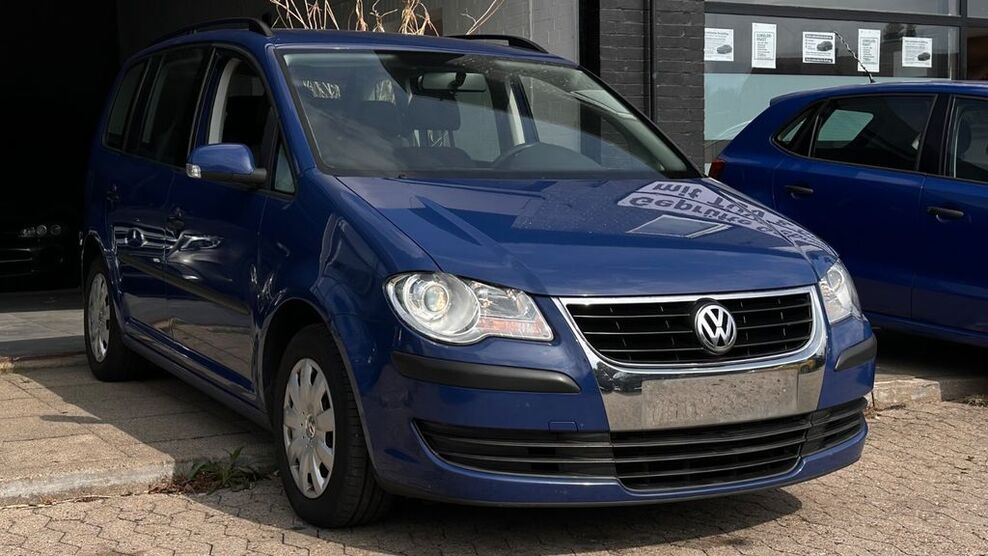 VW Touran 235.000 km 3.990 € Dahlenburg 21368