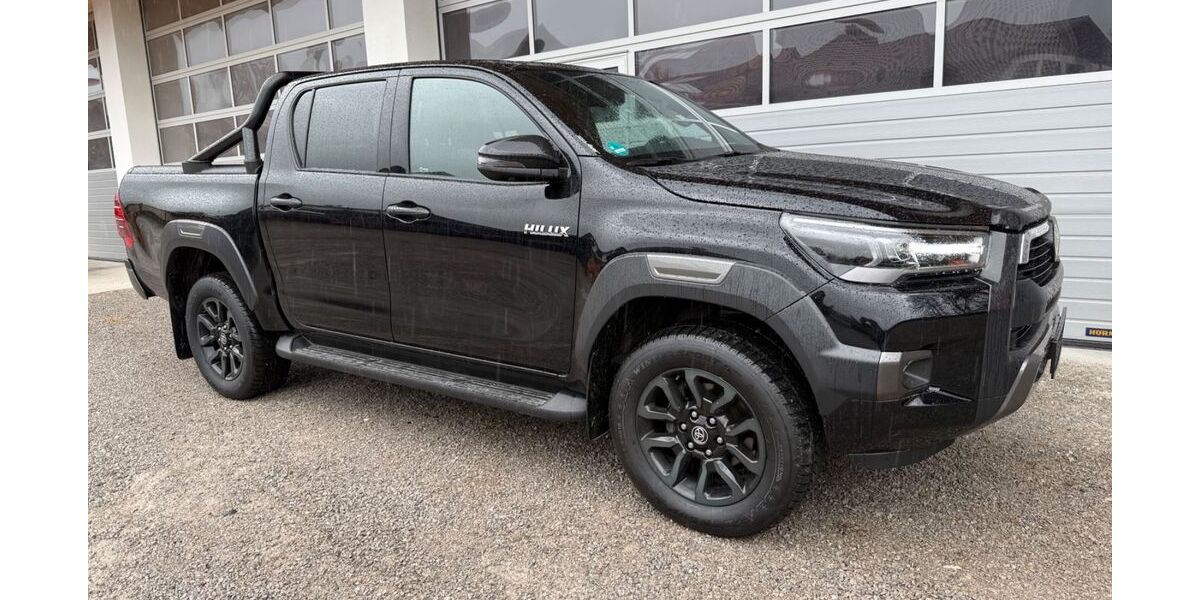 Toyota Hilux 22.300 km 50.000 &euro; Lenggries 83661