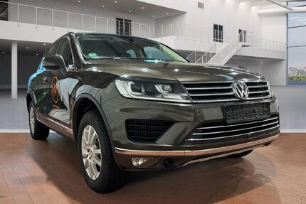 VW Touareg 286.720 km 16.990 &euro; Mülheim an der Ruhr 45478