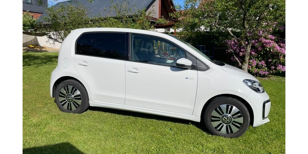 VW e-up! 47.364 km 9.999 &euro; Gladenbach 35075