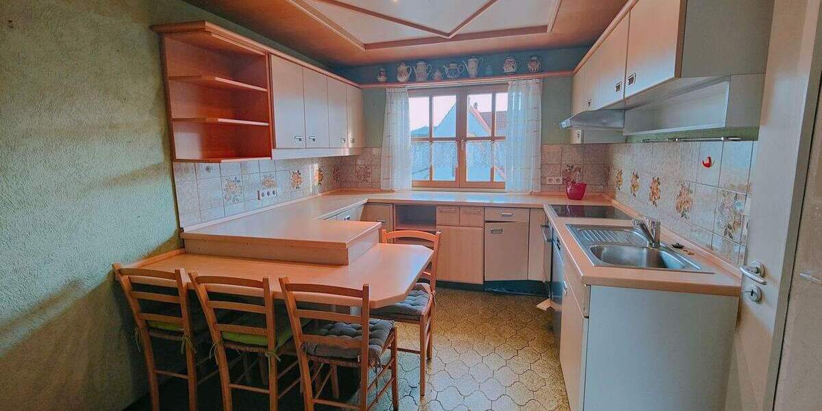 Einfamilienhaus Mitwitz - 7 Zimmer, 226 m&sup2;, 175.000&euro; | Angebot:25801330