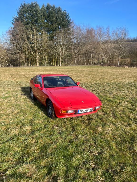 924