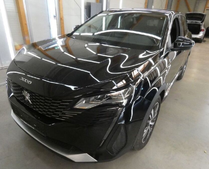 Peugeot 3008 132.000 km 17.017 € Heidelberg 69123