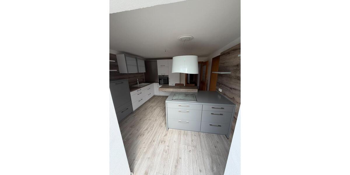 Einfamilienhaus Fürstenfeldbruck - 7 Zimmer, 185 m&sup2;, 1.950&euro; | Angebot:25442075