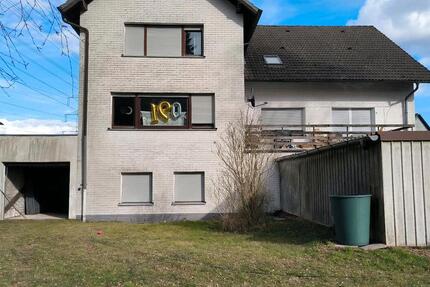 2 Familienhaus mit Einliegerwohnung 400qm 4 Garagen Leuscheid 15 zimmer