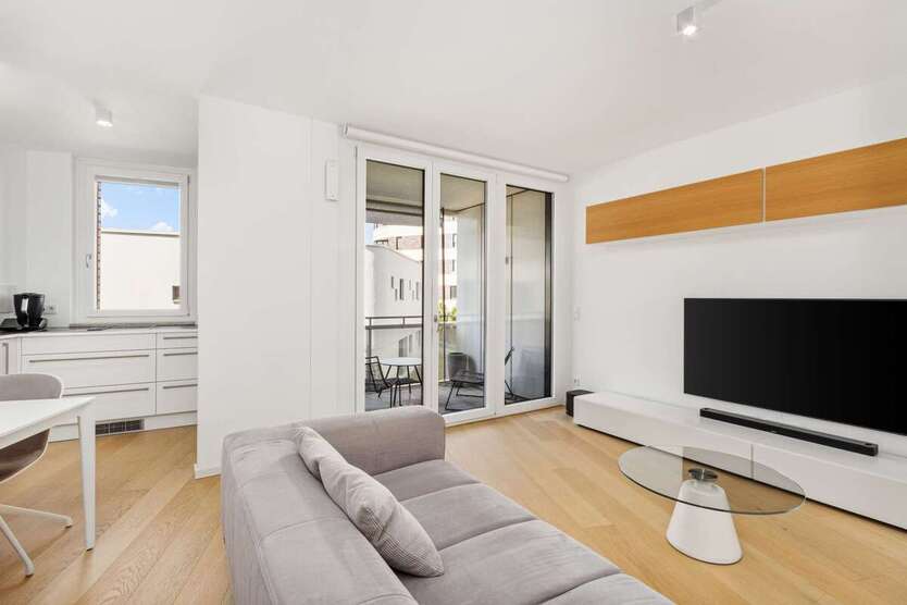 Schmuckstück aus erster Hand | Lift, Einzel-Stellplatz, tolle Ausstattung... 2 zimmer