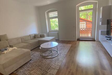 Helle 5-Raum-Wohnung mit 100 m² – Balkon und Gartenmitbenutzung