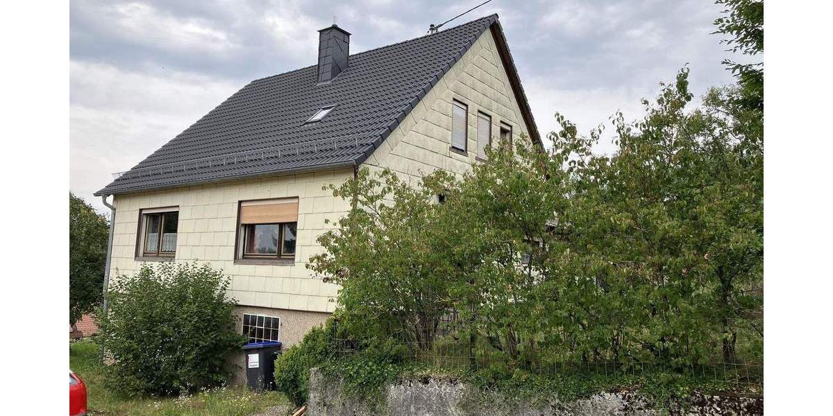Einfamilienhaus Freisen Eitzweiler - 7 Zimmer, 143 m&sup2;, 108.000&euro; | Angebot:25677850
