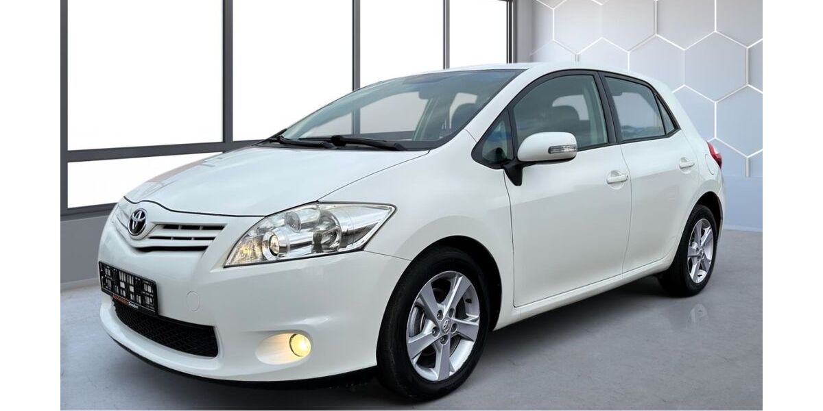 Toyota Auris 109.530 km 6.500 &euro; Dresden 01237